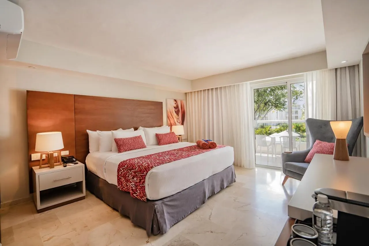 Hotel Emotions By Hodelpa San Felipe de Puerto Plata 4*,